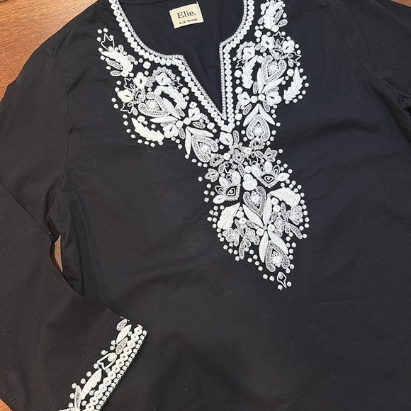 Elie Tahari Embroidered Collar Quarter Sleeve Black Top Size Large - Picture 2 of 6